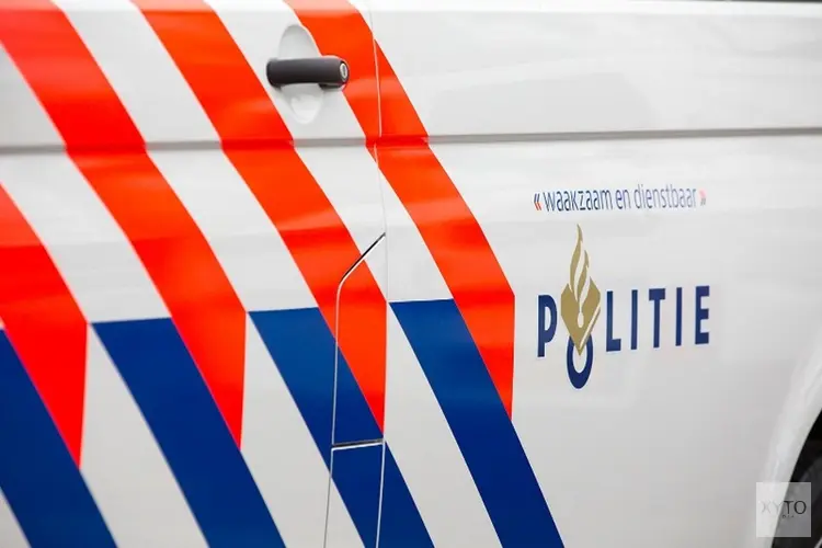 Politie voert verkeerscontroles uit in Enschede-Zuid na klachten