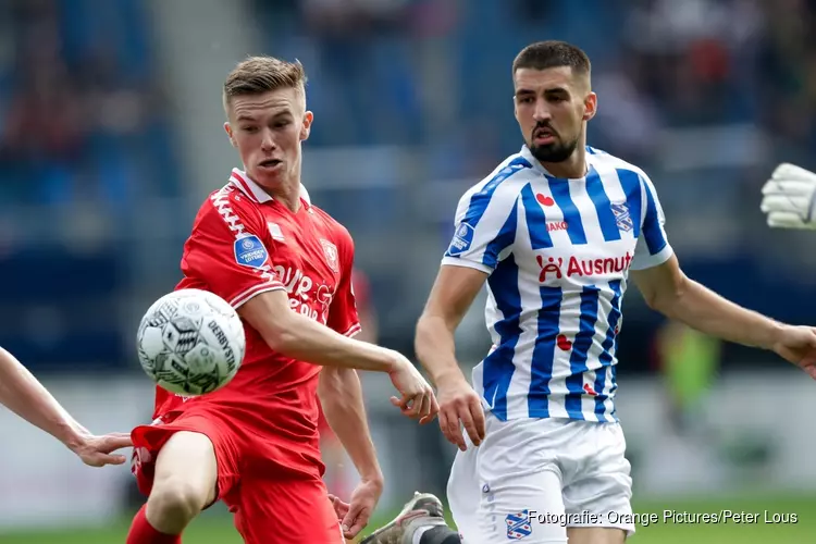 SC Heerenveen helpt FC Twente aan zege