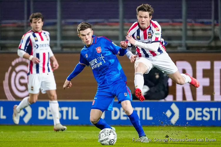 Willem II blijft in de zorgen, FC Twente wint nipt