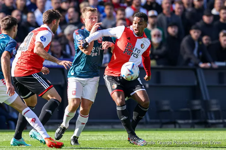 Feyenoord klopt tiental van FC Twente