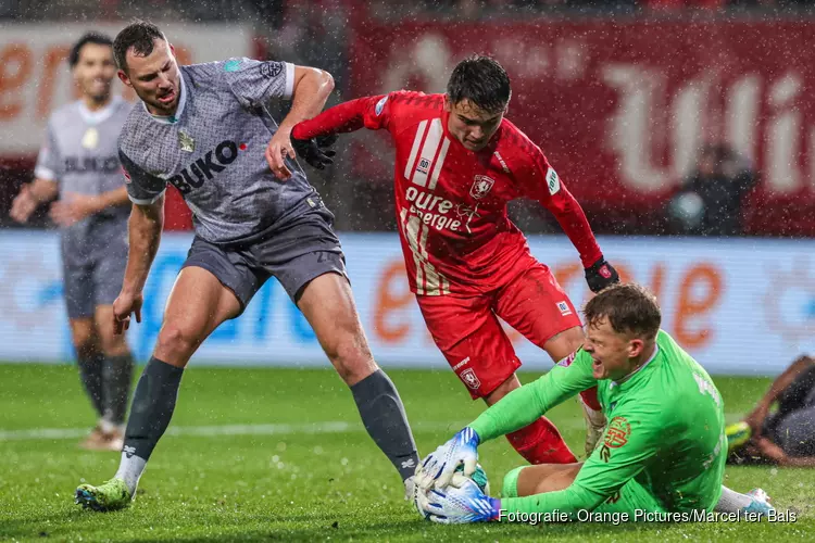 FC Twente zonder problemen langs Telstar in bekertoernooi