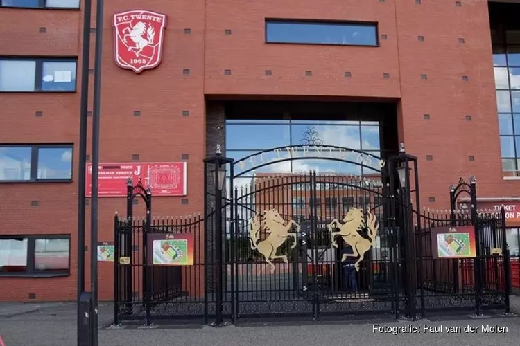 FC Twente probleemloos langs NEC