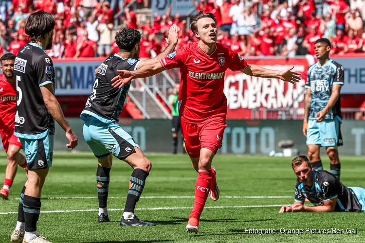 Volop zon, maar het regent doelpunten bij FC Twente-FC Volendam