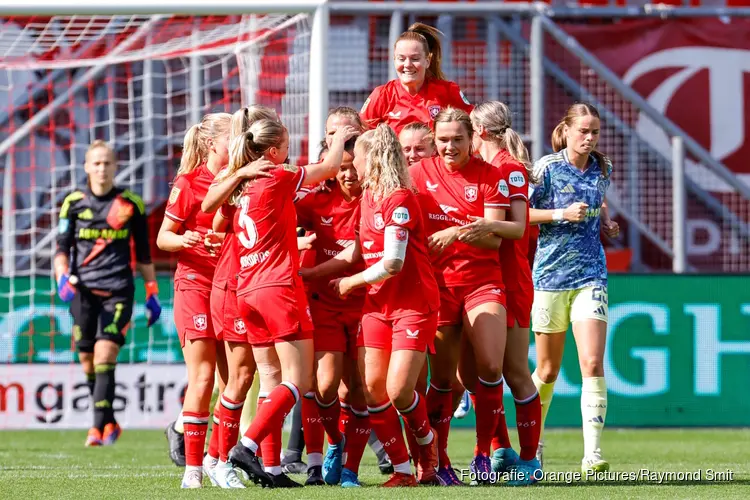 Supercup voor FC Twente Vrouwen na ruime winst op Ajax