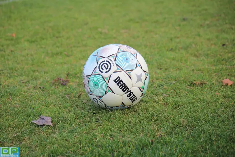 Uitgerekend Bas Kuipers brengt FC Twente langs Go Ahead Eagles