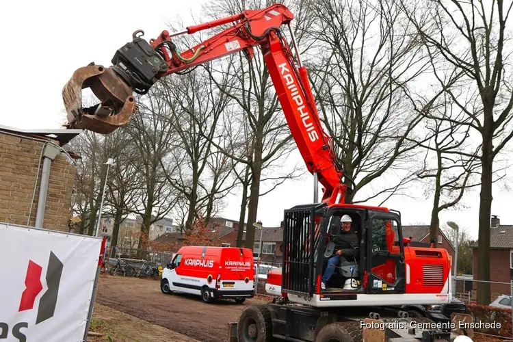 Verbouwing wijkcentrum het Kompas officieel gestart